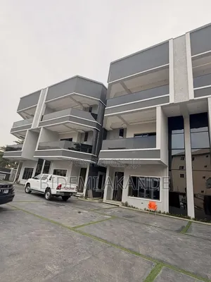 4bdrm House in Utako for sale