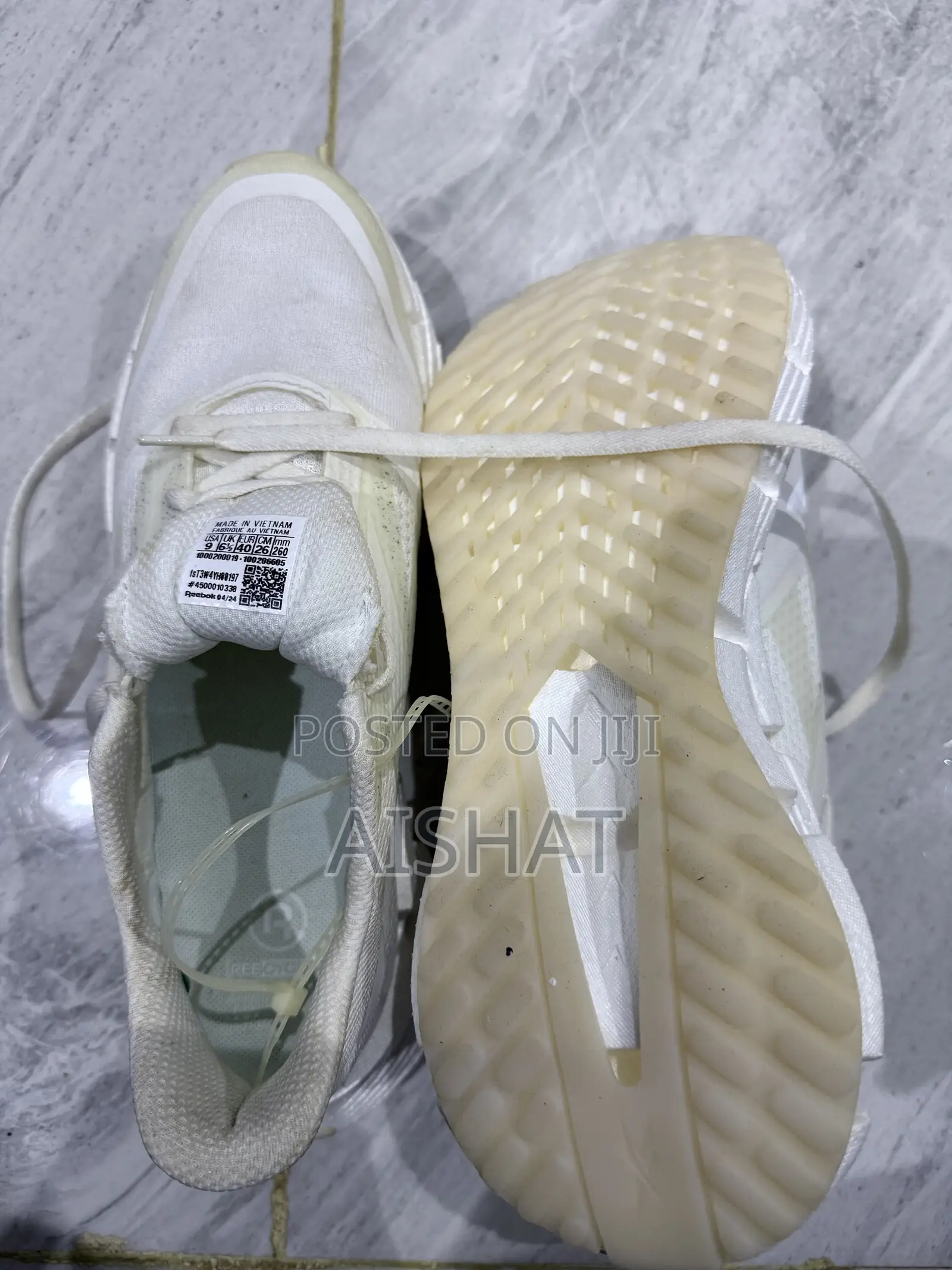 Shoe (Sneakers)
