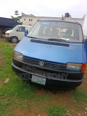 Volkswagen Transporter 2000 White