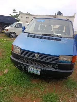 Volkswagen Transporter 2000 White
