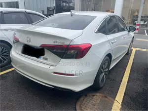 Honda Civic 2023 White
