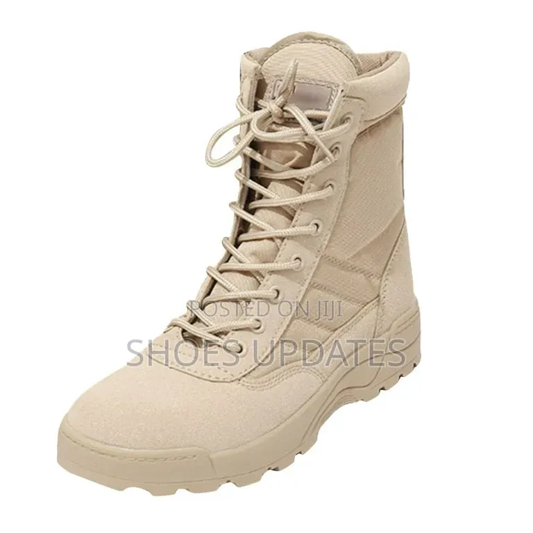 Men's Desert Boots. Khaki