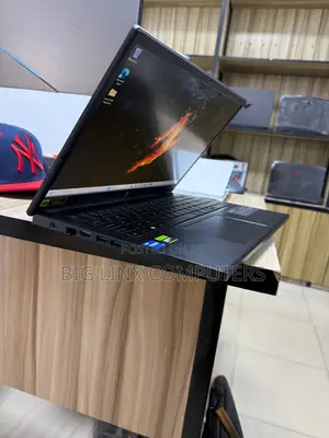 New Laptop Acer Nitro V 15 16GB Intel Core i5 SSD 512GB