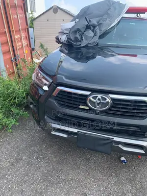 Toyota Hilux 2023 Black