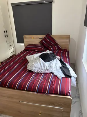 4 X 6 Bedframe