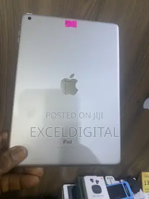 Apple iPad Air 64 GB