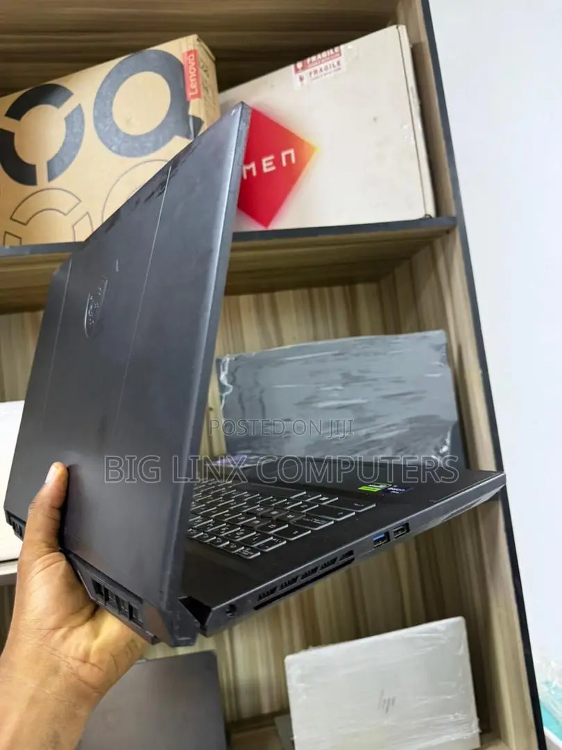 Laptop MSI 16GB Intel Core i9 SSD 1T