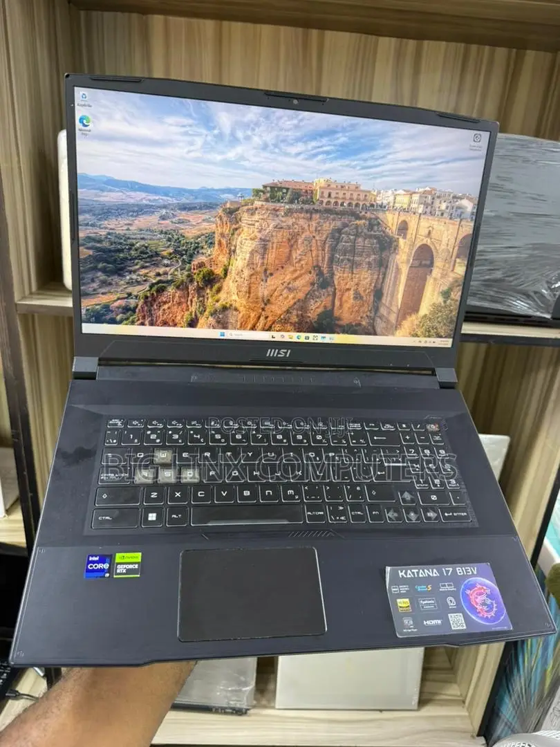 Laptop MSI 16GB Intel Core i9 SSD 1T