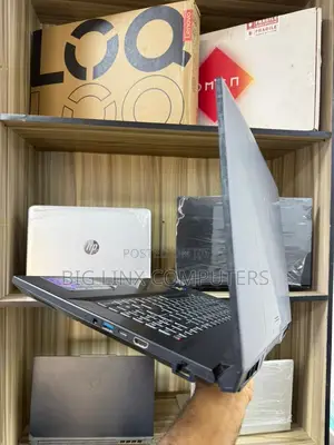 Laptop MSI 16GB Intel Core i9 SSD 1T