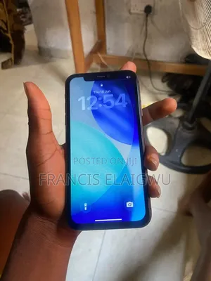 Apple iPhone 11 64 GB Black