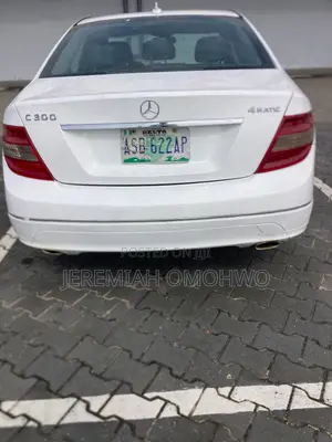 Mercedes-Benz C300 2010 White