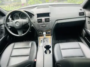 Mercedes-Benz C250 2010 White