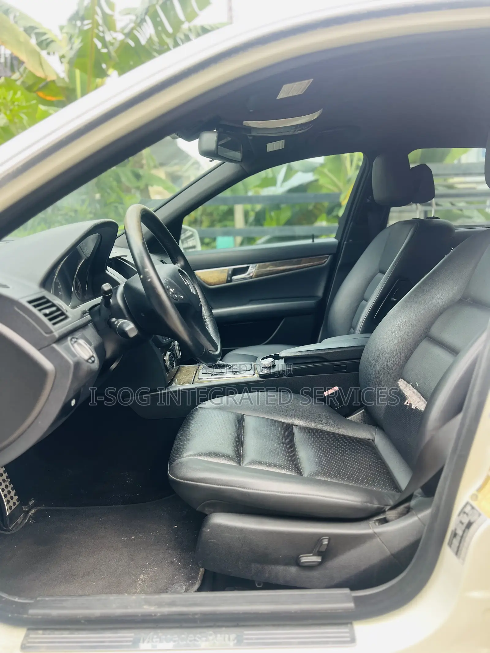 Mercedes-Benz C250 2010 White
