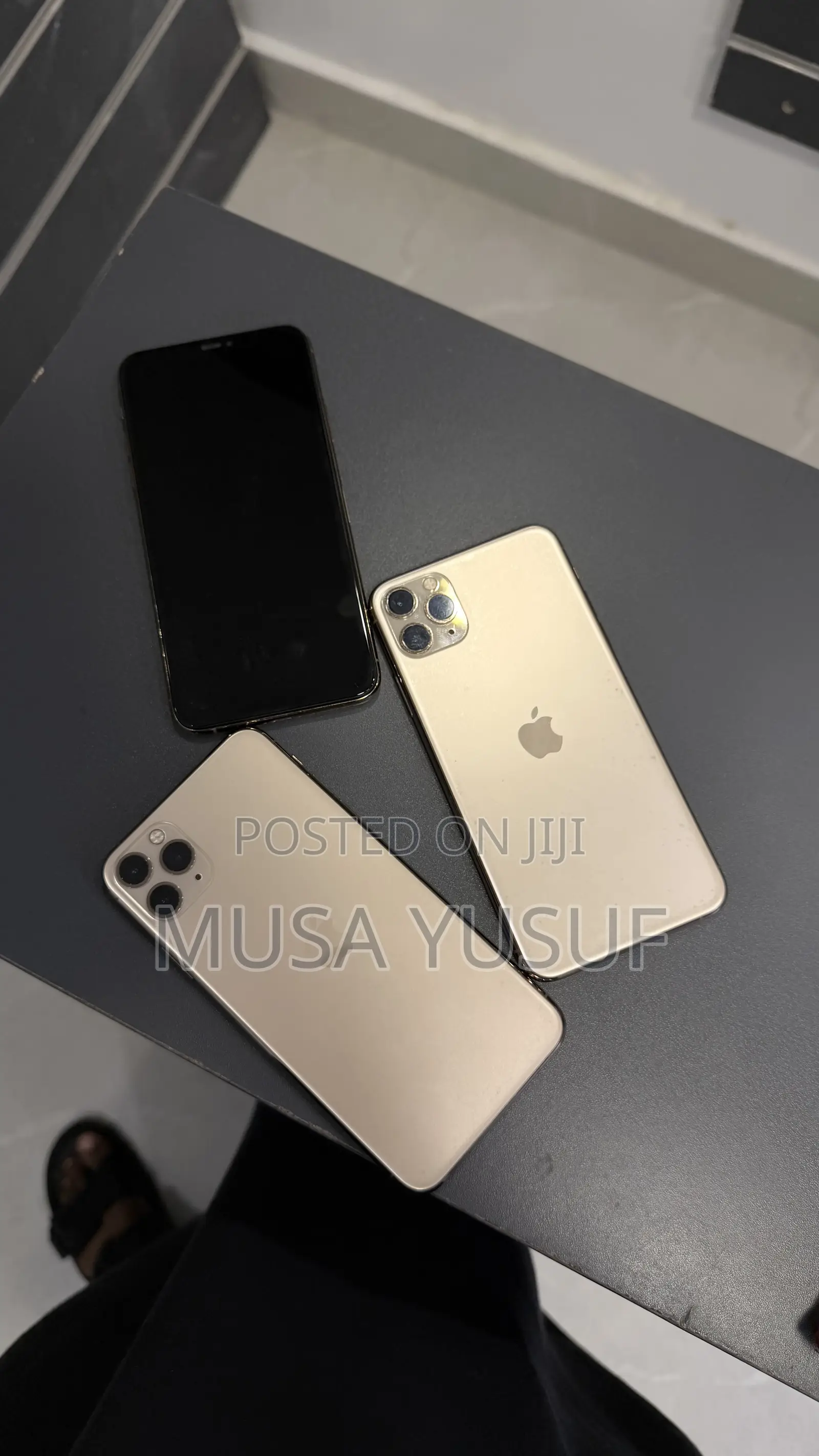 Apple iPhone 11 Pro Max 64 GB Gold