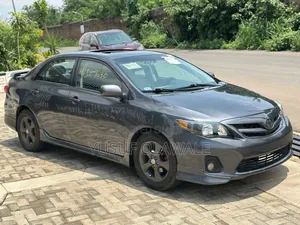 Toyota Corolla S 4dr Sedan (1.8L 4cyl 4A) 2013 Gray