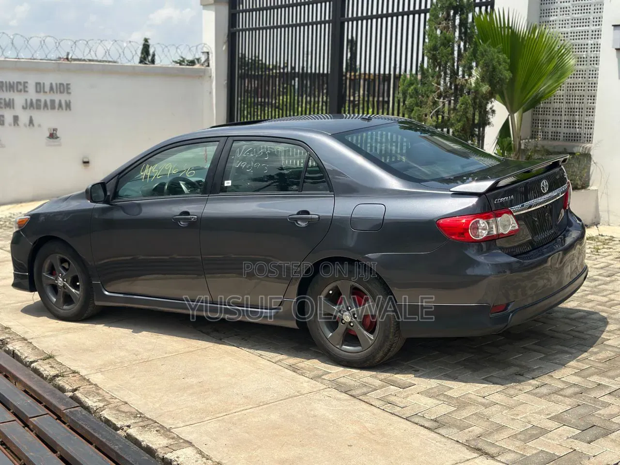 Toyota Corolla 2012 Gray