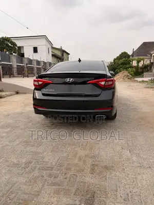 Hyundai Sonata Base Sedan FWD (2.4L 4cyl 6A) 2016 Black