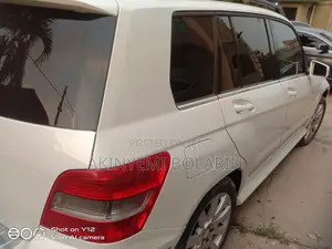 Mercedes-Benz GLK-Class 350 2010 Pearl