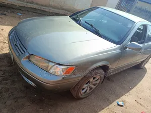 Toyota Camry 2000