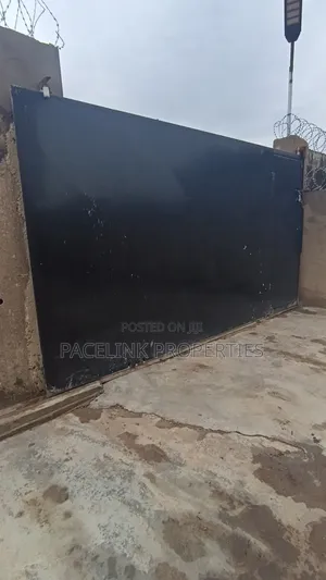 2bdrm Apartment in Akowonjo for rent
