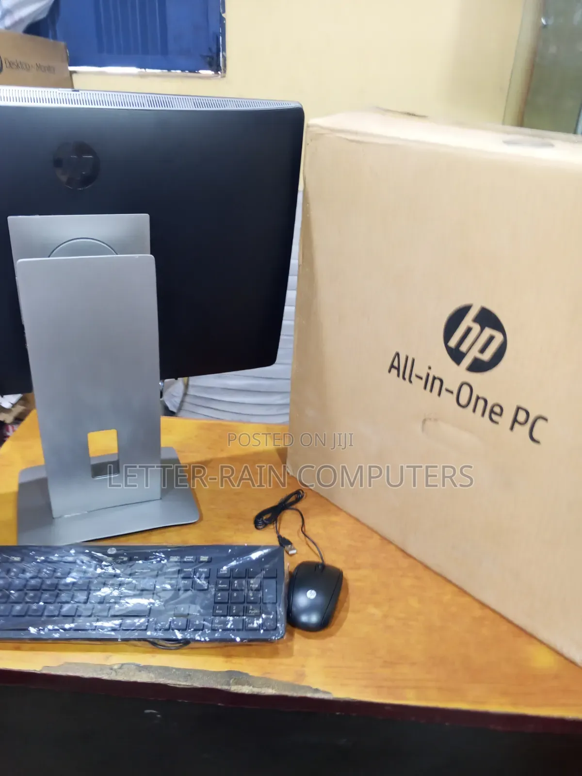 New Desktop Computer HP ProOne 400 G3 16GB Intel Core i7 SSD 512GB