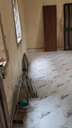 3bdrm Block of Flats in Phase 1 / Gbagada for rent