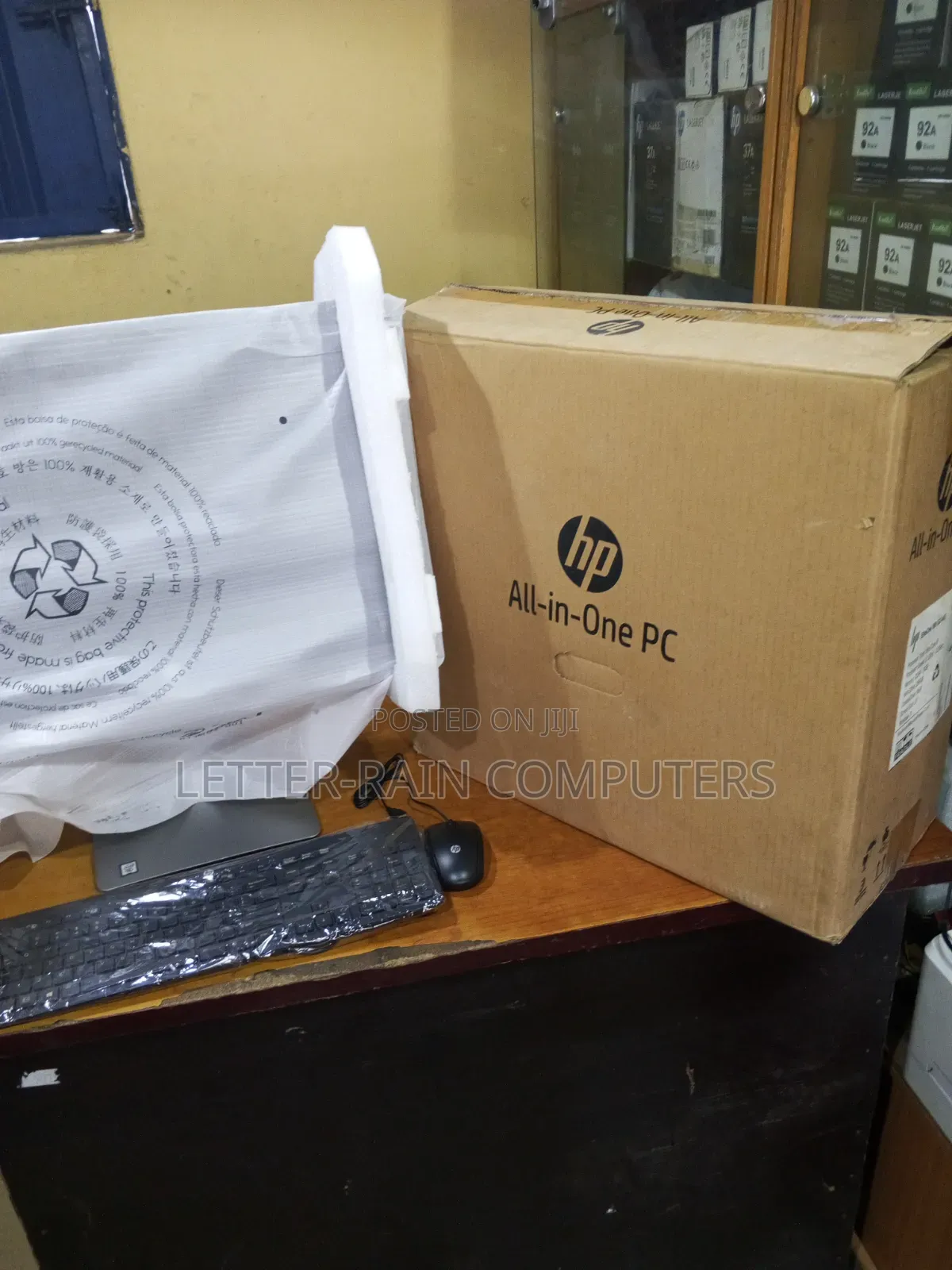 New Desktop Computer HP AiO 20 8GB Intel Core i3 HDD 500GB