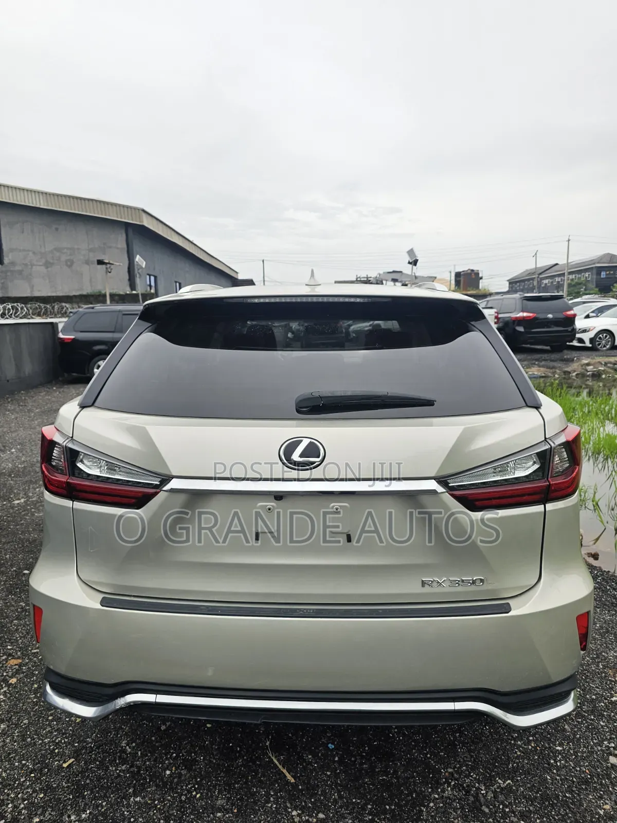 Lexus RX 2021 Gold
