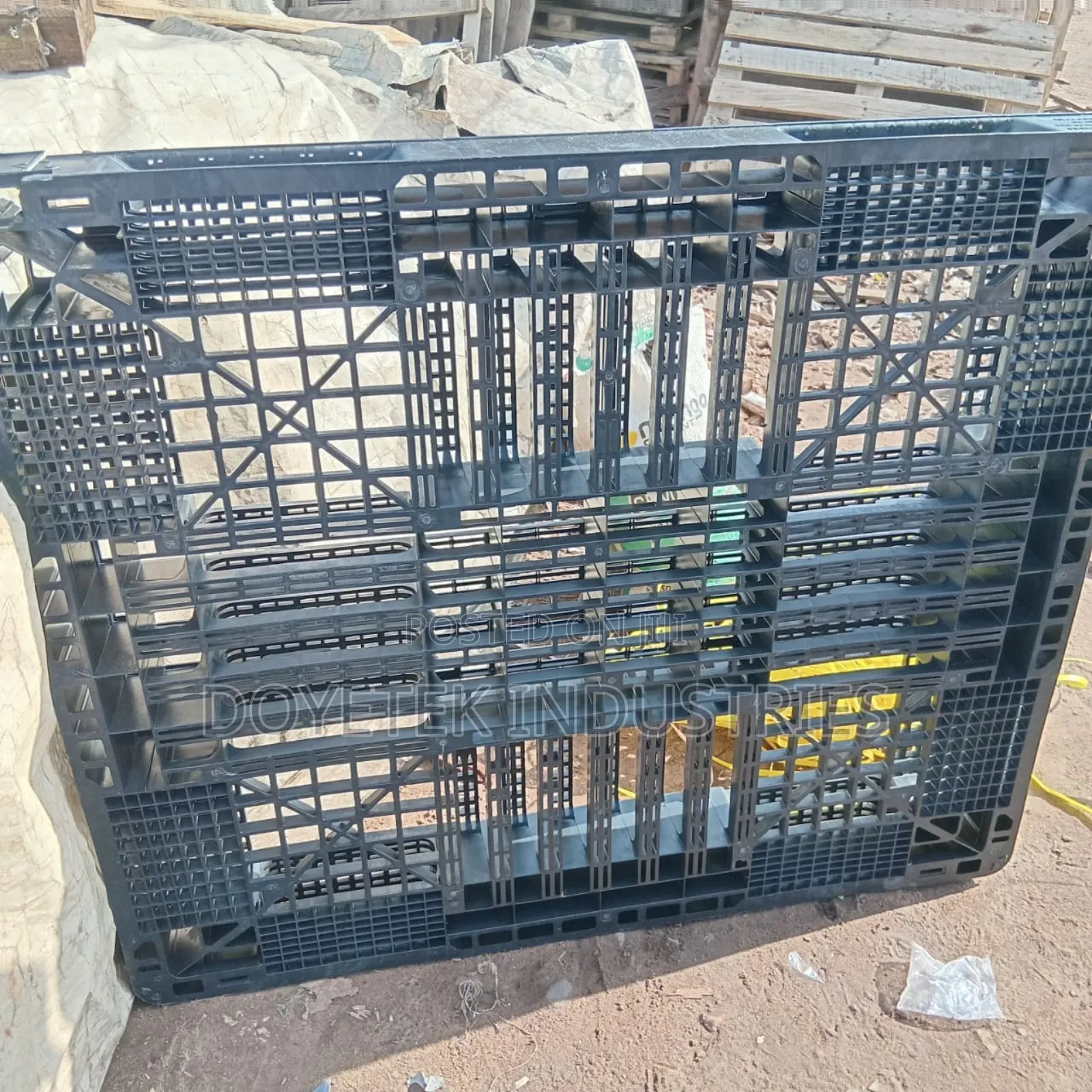 Solid Perforated Plastic Pallet