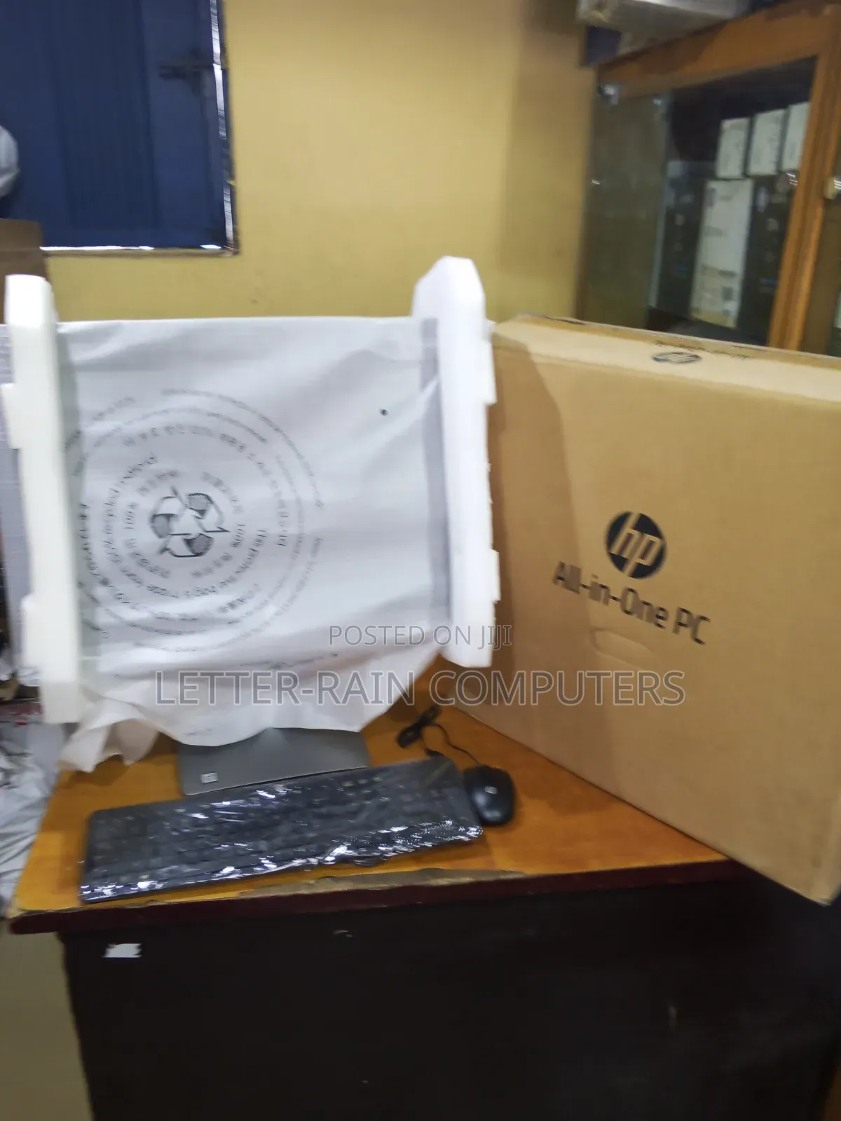 New Desktop Computer HP ProOne 400 16GB Intel Core i5 SSD 512GB
