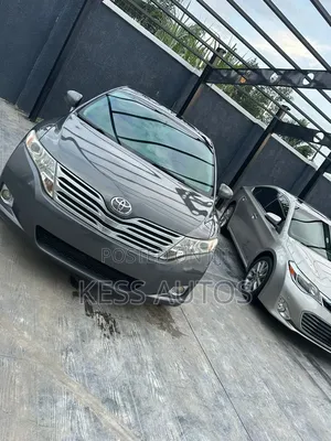 Toyota Venza V6 2010 Gray