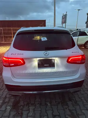 Mercedes-Benz GLC-Class 2018 White