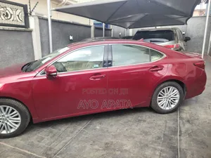 Lexus ES 2014 Red