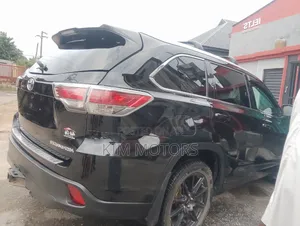 Toyota Highlander XLE V6 4x2 (3.5L 6cyl 6A) 2016 Black