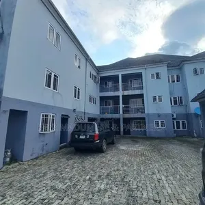 8bdrm Block of Flats in Rumuomasi Port for sale