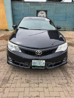 Toyota Camry SE 4dr Sedan (2.5L 4cyl 6A) 2012 Black