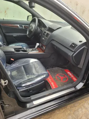 Mercedes-Benz C-Class C 300 4MATIC (W204) 2009 Red