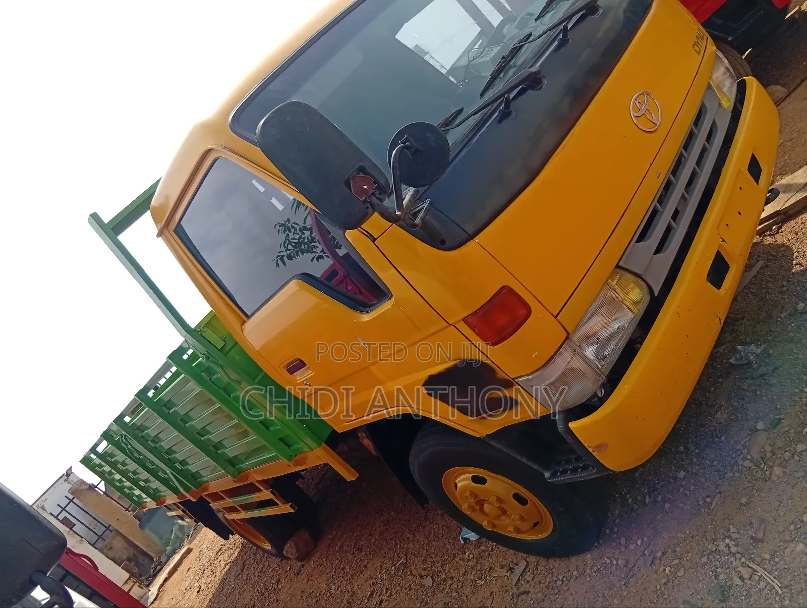 Toyota Alphard 2004 Yellow