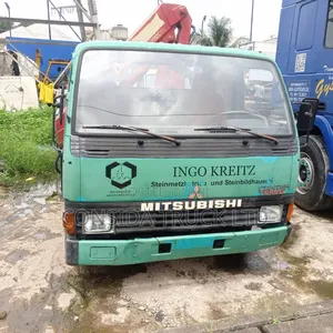 Mitsubishi Canter Green 1998