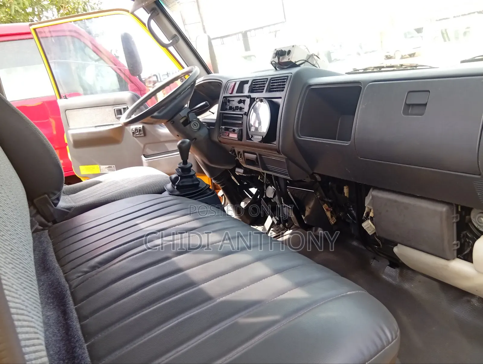 Toyota Alphard 2004 Yellow