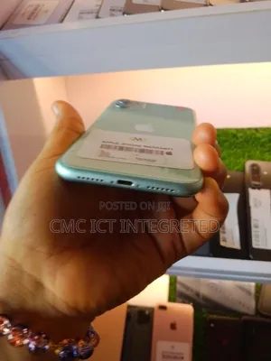 Apple iPhone 11 64 GB Green