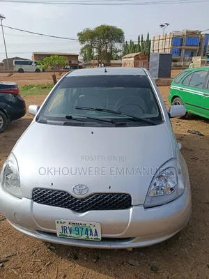 Toyota Yaris 2004 Silver