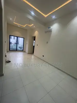 2bdrm Apartment in Lekki Phase 1 for rent