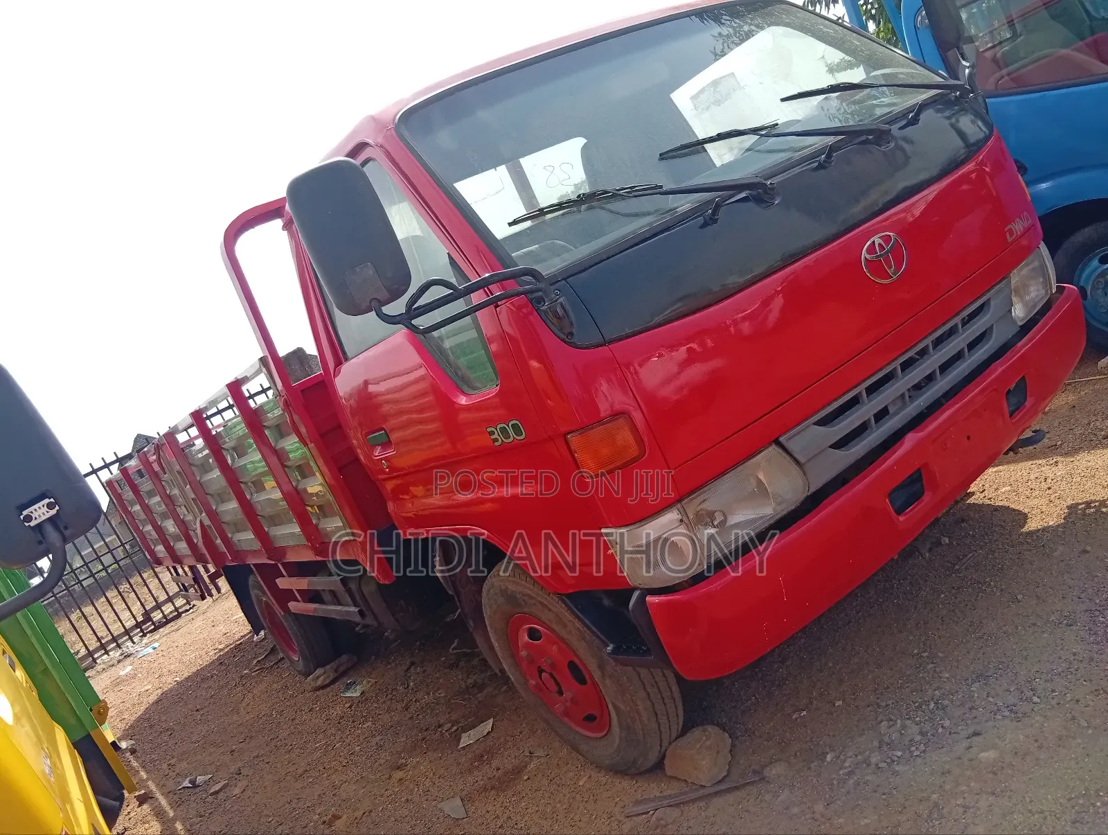 Toyota Quantum 2004 Red