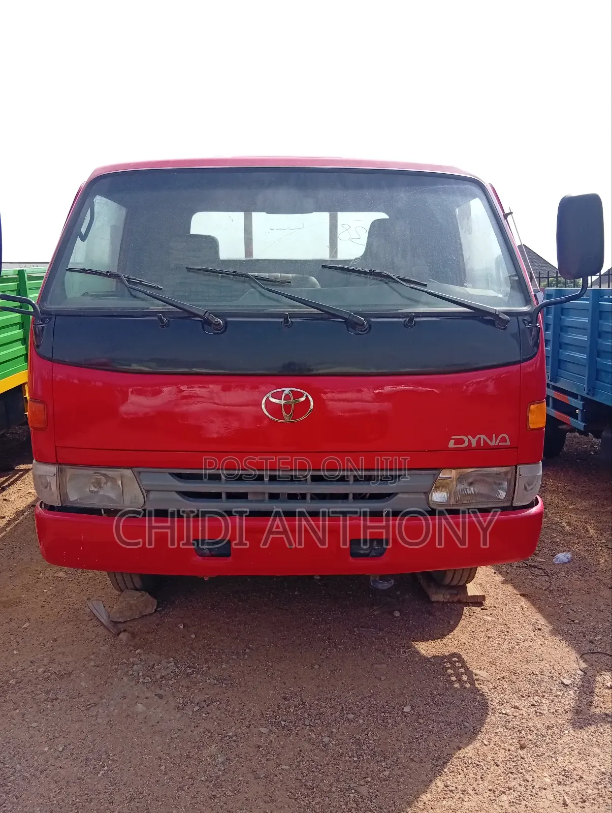 Toyota Quantum 2004 Red