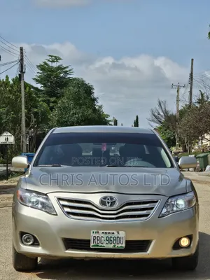 Toyota Camry 2008 Gold