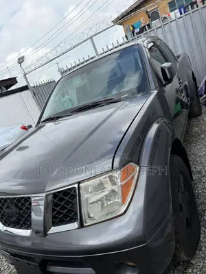 Nissan Frontier 2008 Gray