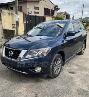Nissan Pathfinder SV 4dr FWD (3.5L 6cyl) 2016 Blue
