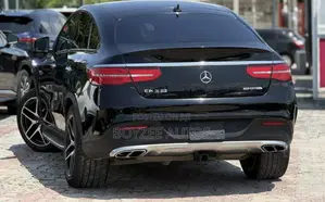 Mercedes-Benz GLE-Class 2017 Black