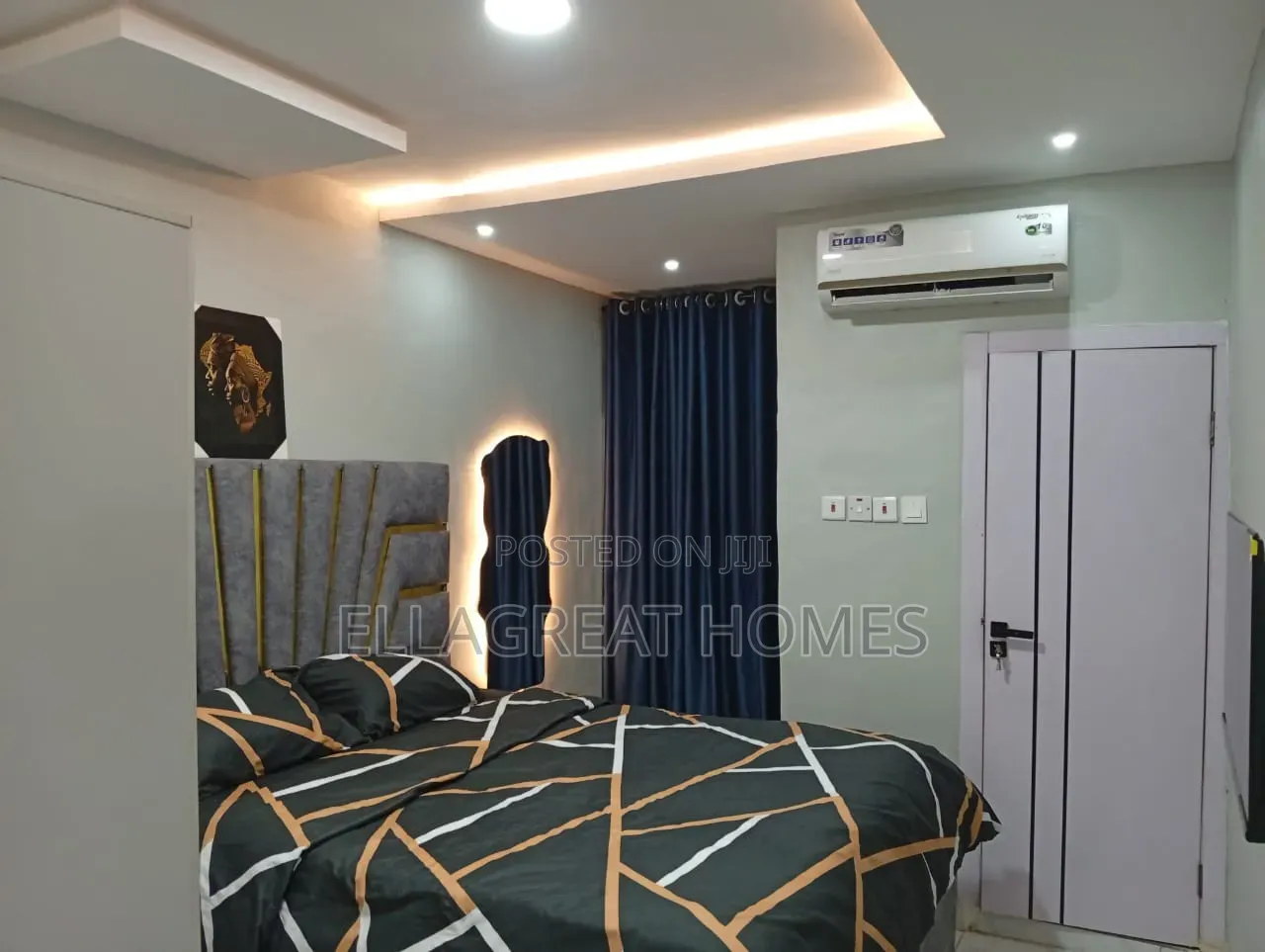 Service Apartment